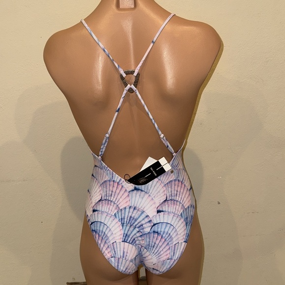 NWT super cute one piece swimsuit by Dolce Vite Lavender - Picture 4 of 4